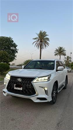 Lexus LX